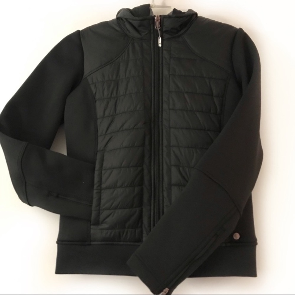 Carrie Underwood light weight jacket